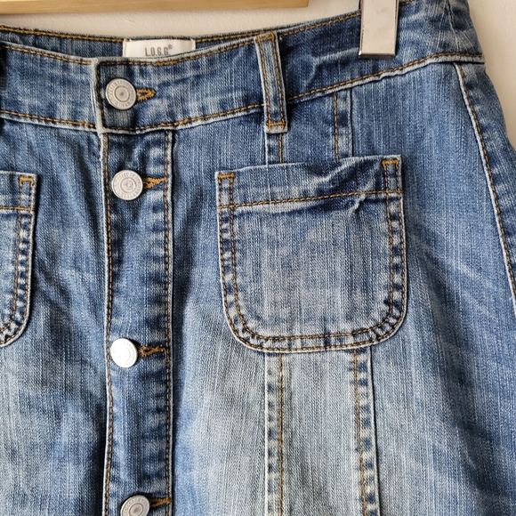 H&M medium wash knee length button front A-line front pocket denim skirt Sz 6 - Picture 4 of 7
